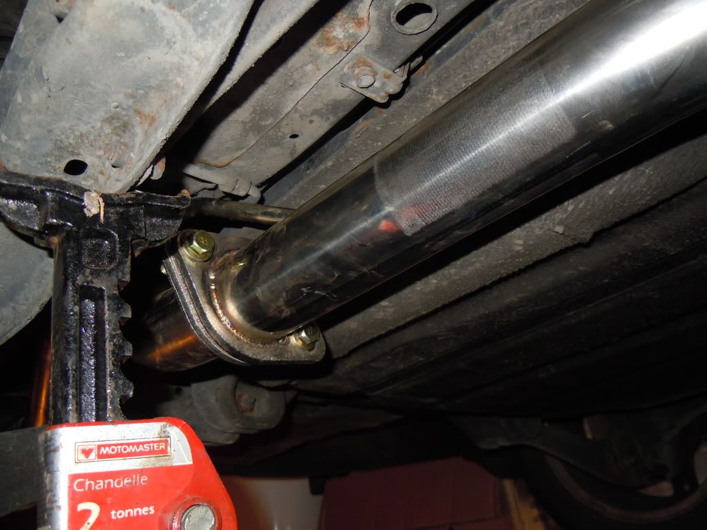 honda civic exhaust manifold removal and installation. - RedFlagDeals